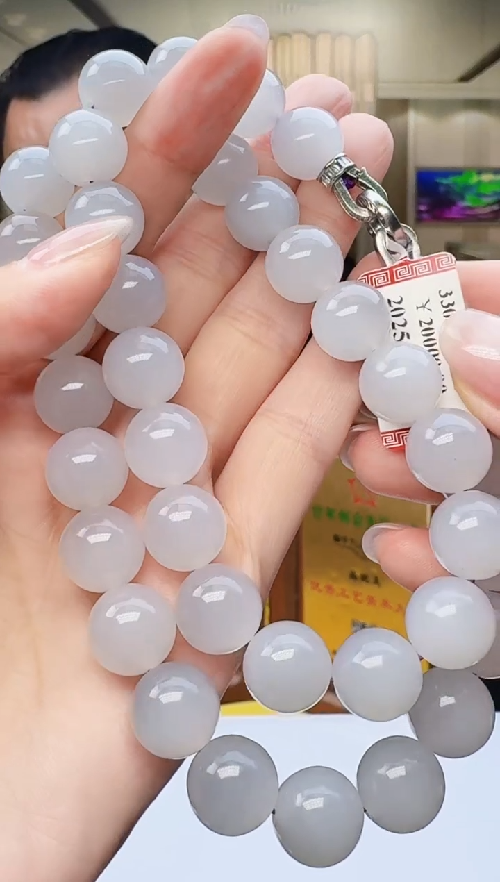 定制和田玉玉界匠心天然和田玉（拍一发一）