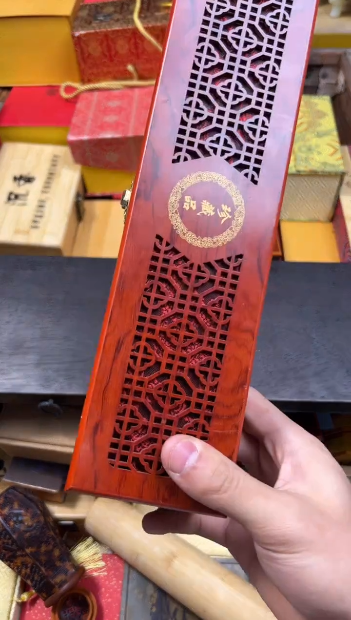 【闪购商品】木---------------冒扇子
