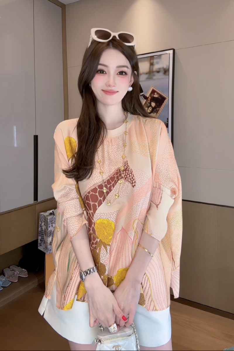 【丝芙玉禄】（F475）100%真丝双绉条纹创意长颈鹿桑蚕丝t恤上衣