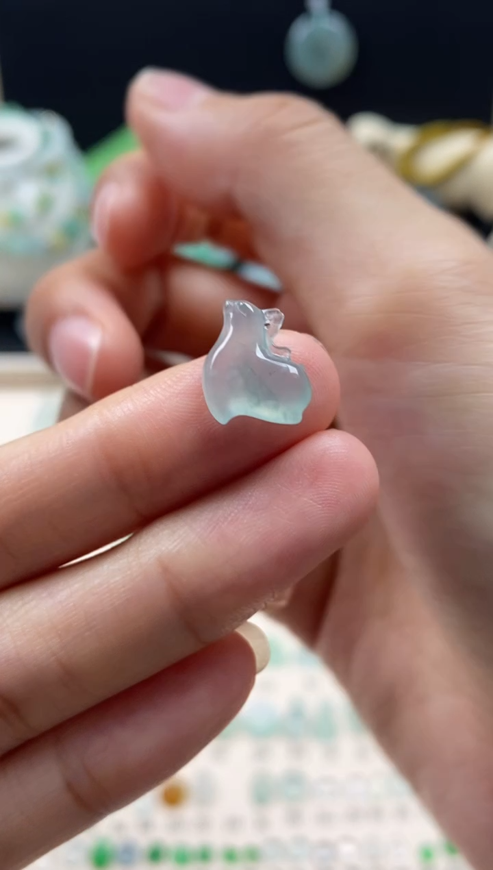 【闪购商品】翡翠颈饰未镶嵌翡翠冰晴小鹿