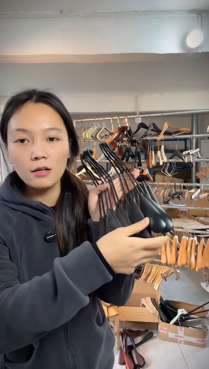 铁木衣架微瑕10支装【低价尾货】