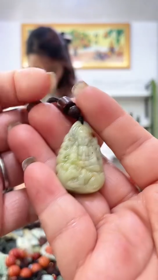 未镶嵌岫玉挂件 