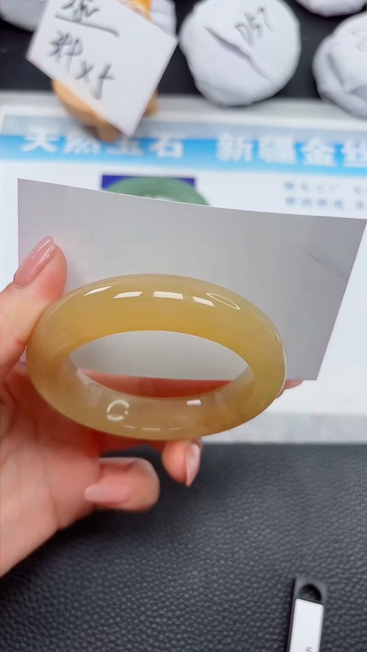 【闪购商品】石英质玉手镯未镶嵌387