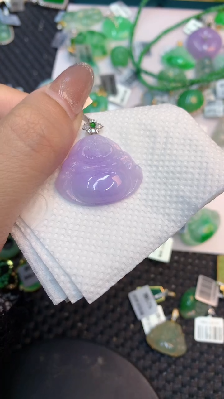 颈饰18K金镶嵌翡翠?****️1