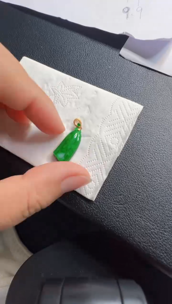 吊坠(不含链)18K金镶嵌翡翠1980