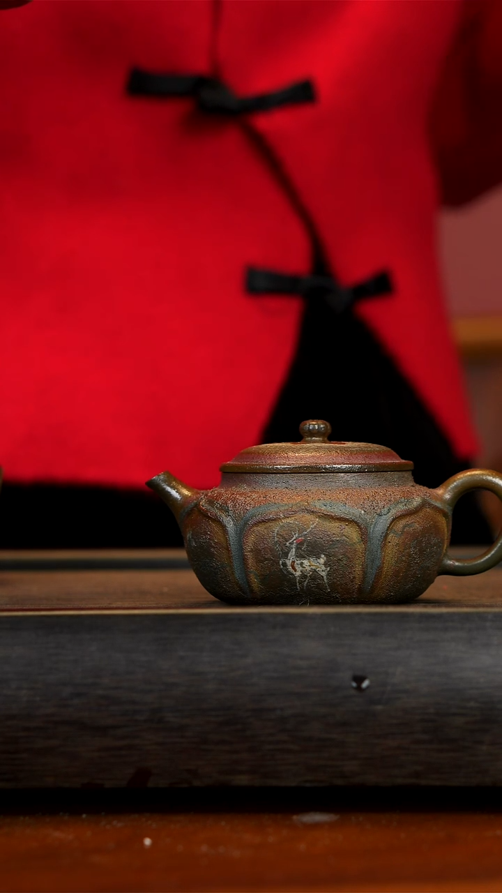 【闪购商品】紫砂茶壶观羽柴烧九色鹿