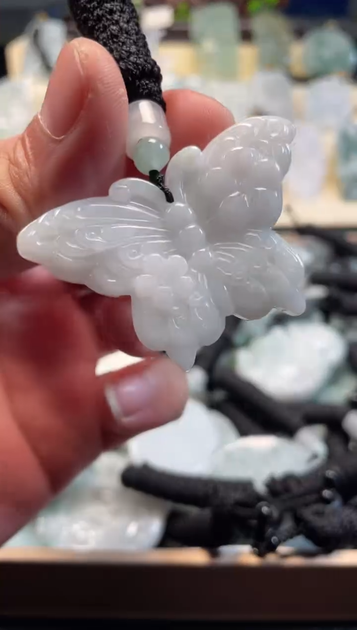 颈饰未镶嵌翡翠12/03/002