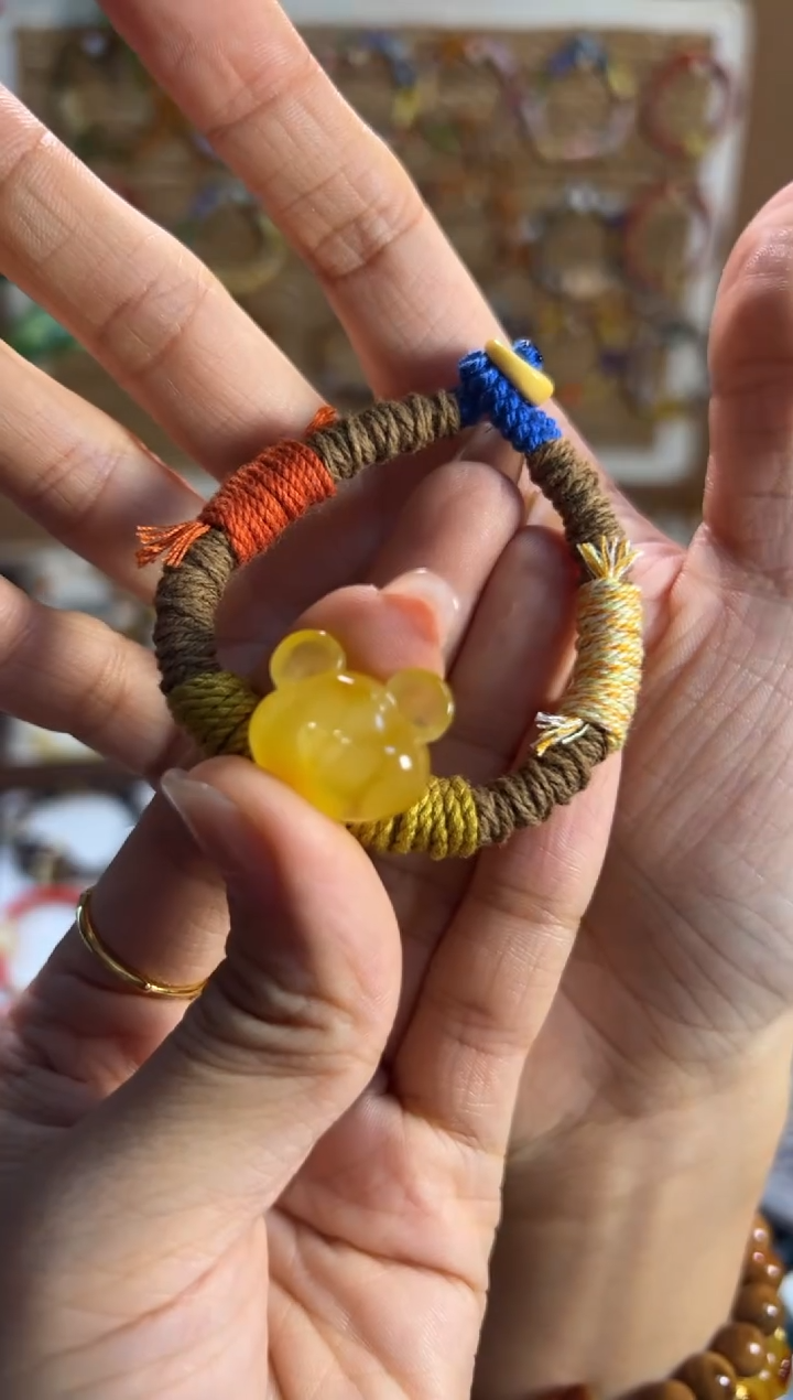 【闪购商品】石膏制品熊头吉利服手绳