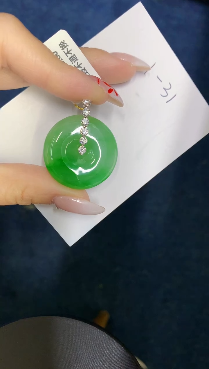 【闪购商品】翡翠颈饰18K金镶嵌00000000000