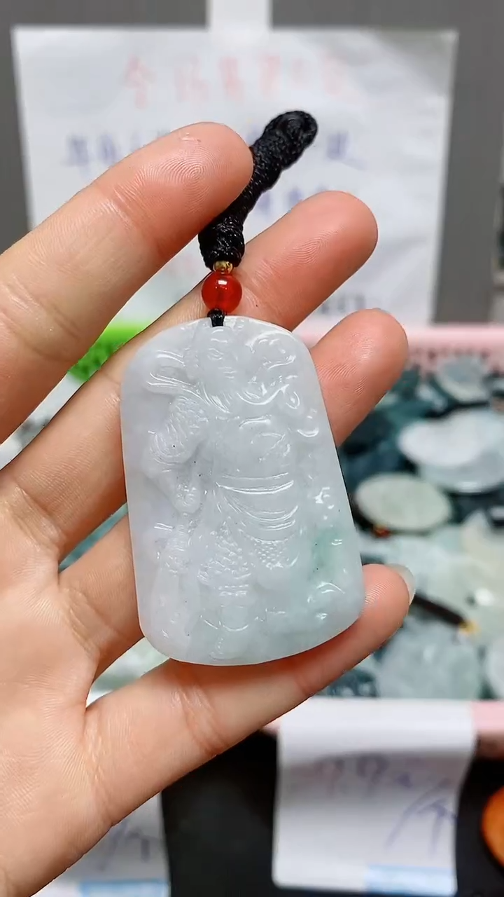 【闪购商品】翡翠颈饰未镶嵌天然翡翠A货