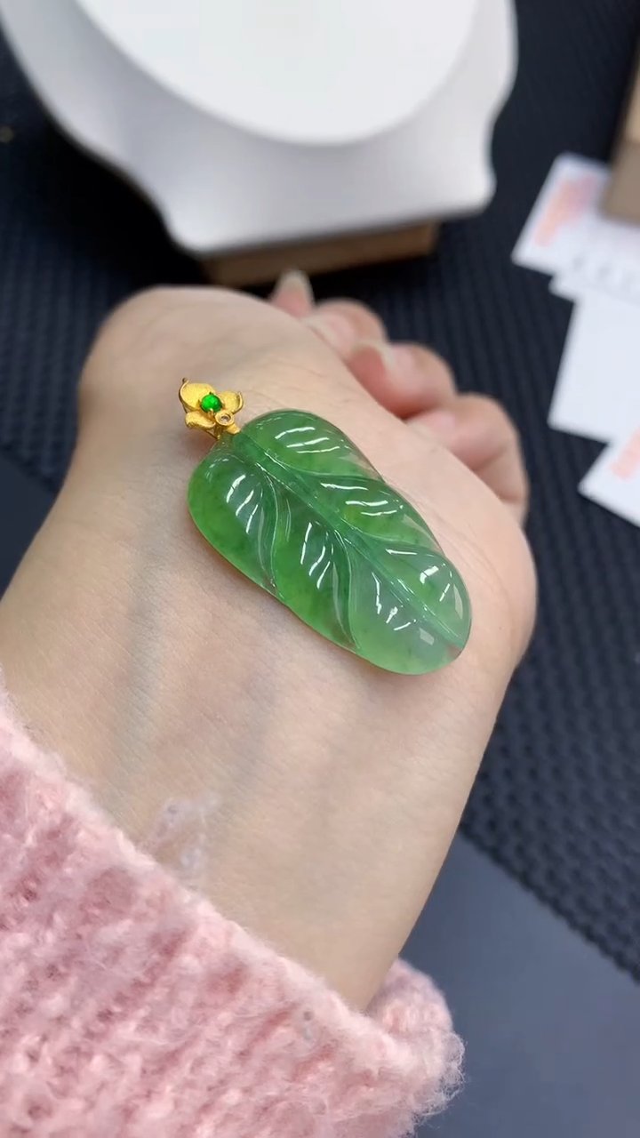 【闪购商品】翡翠颈饰18K金镶嵌            8