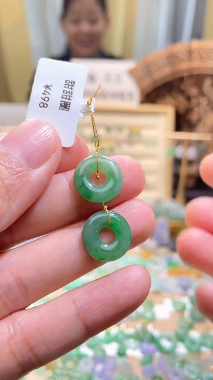 未镶嵌翡翠耳饰甜甜圈一对