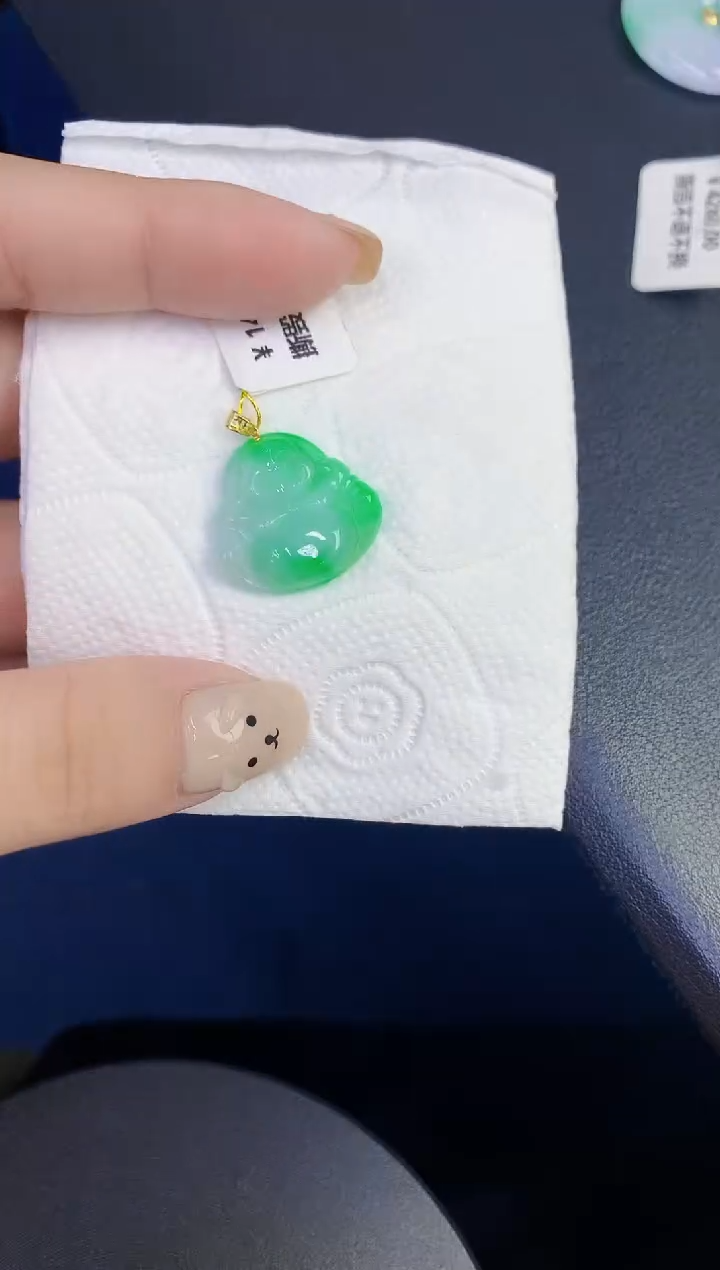 颈饰18K金镶嵌翡翠缅甸天然翡翠A货