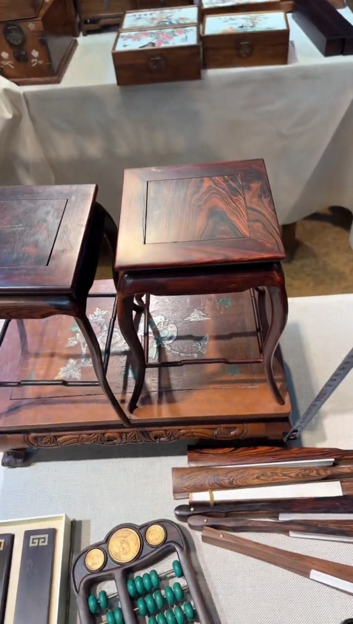 【闪购商品】木大红酸枝    小花架  工艺品