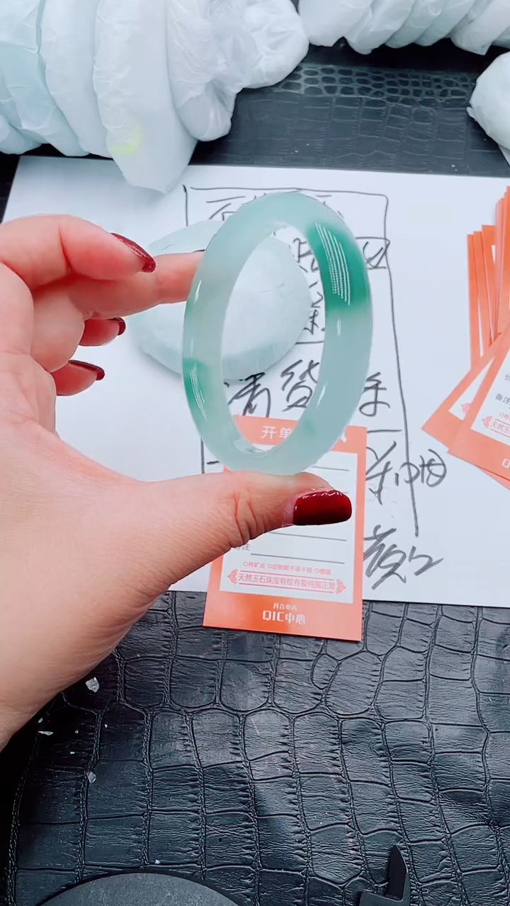 【闪购商品】石英质玉手镯未镶嵌S62-59/60