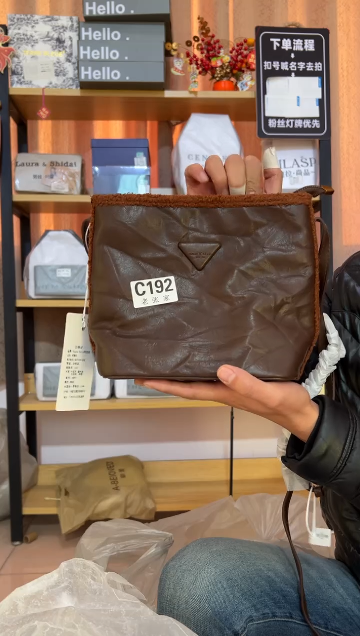 小牛剖层皮革老张家女包192