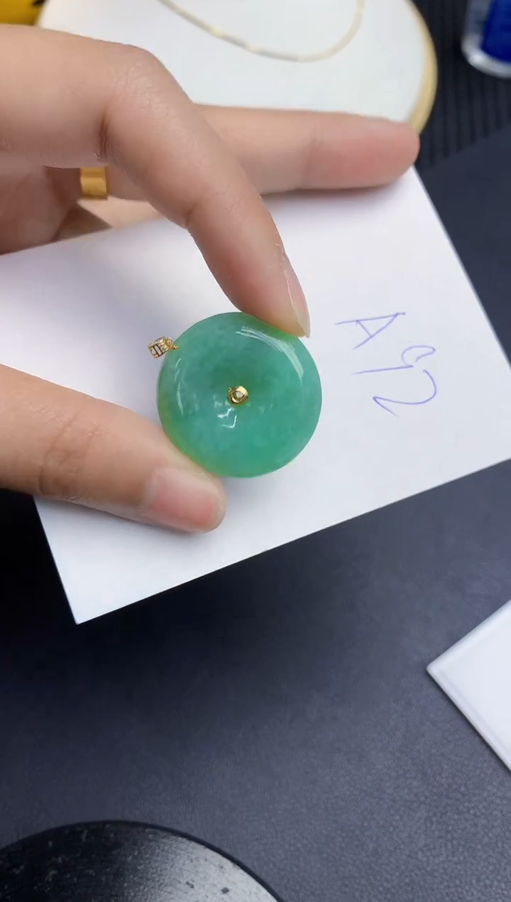 【闪购商品】翡翠颈饰18K金镶嵌00000000080