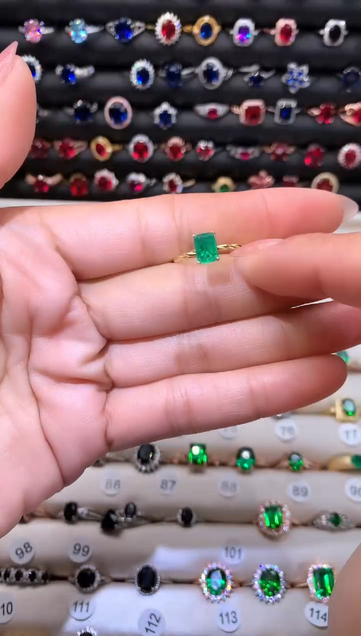 【闪购商品】祖母绿戒指银S925镶嵌57金