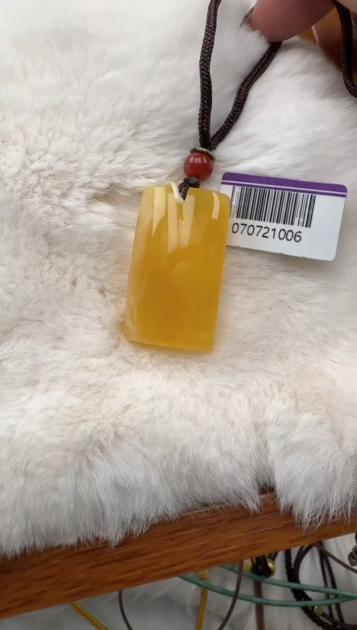 琥珀未镶嵌珠宝奇石无事牌HZ194