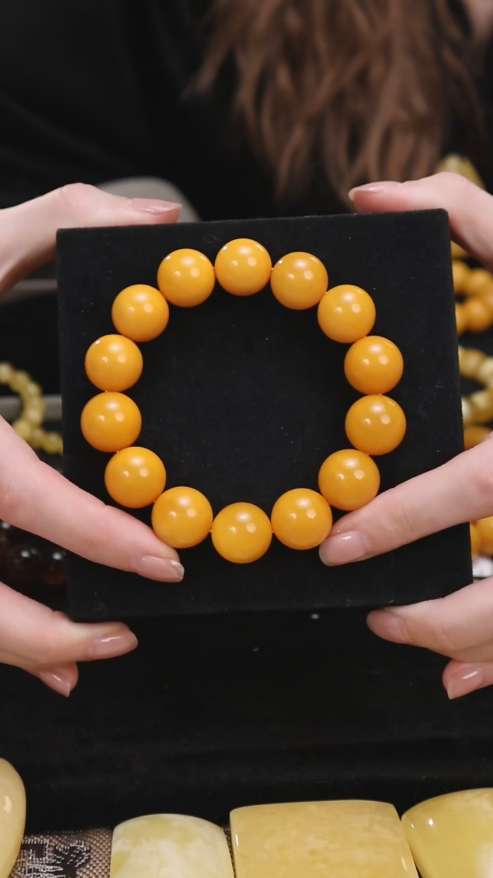 【闪购商品】蜜蜡手串未镶嵌鸡油黄16+ 捡漏福利专属