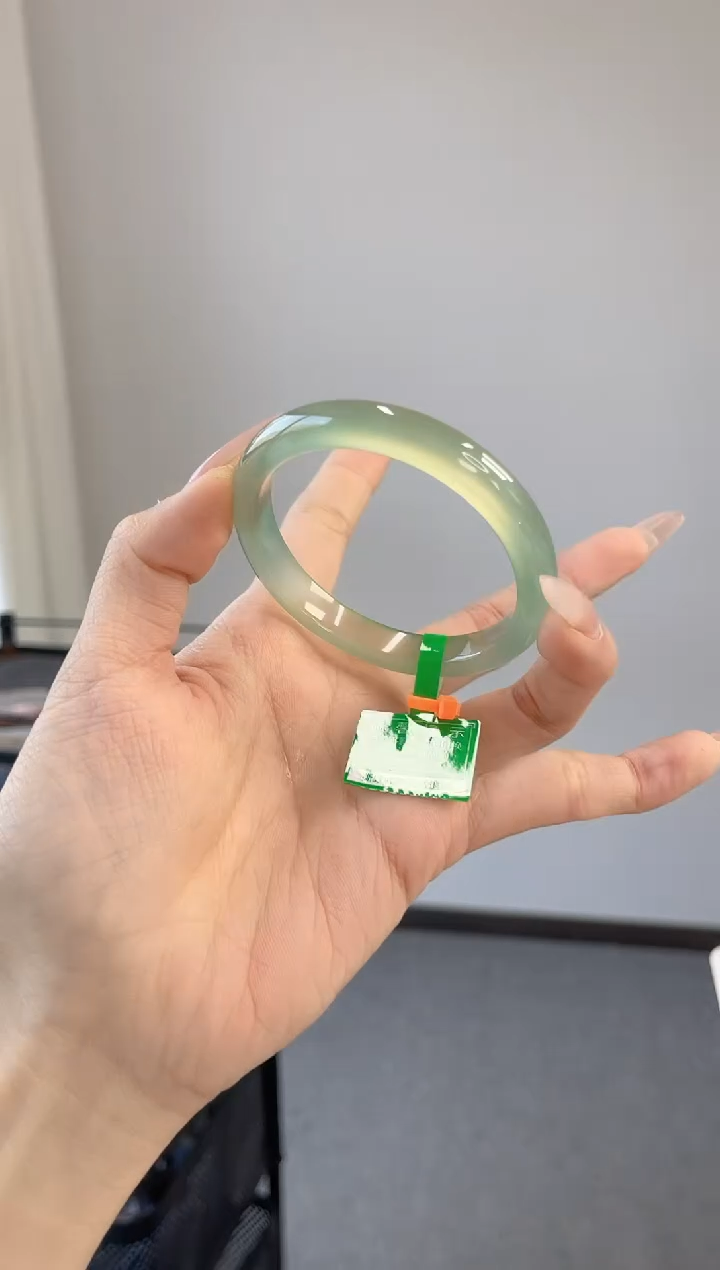 【闪购商品】玛瑙/玉髓手镯未镶嵌53-54圈