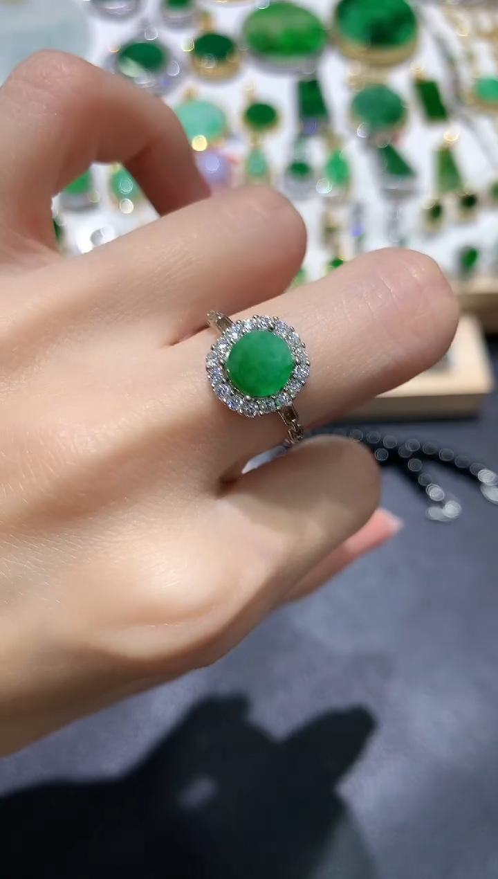 【闪购商品】翡翠颈饰银S925镶嵌26多人多样性随机发货1件