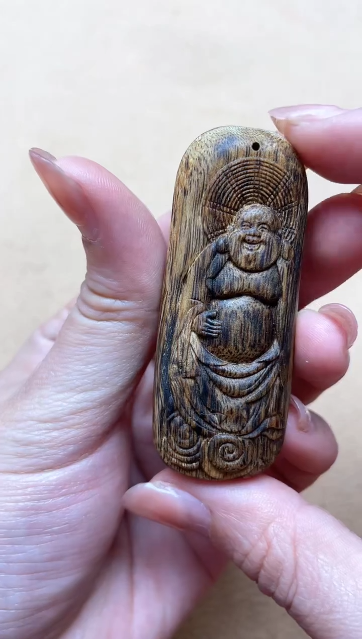 【闪购商品】沉香吊坠红金猊雕刻吊坠6.5*2.6