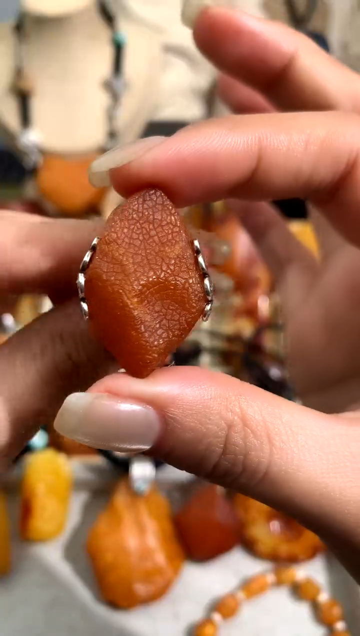 【闪购商品】蜜蜡裸石未镶嵌似玉