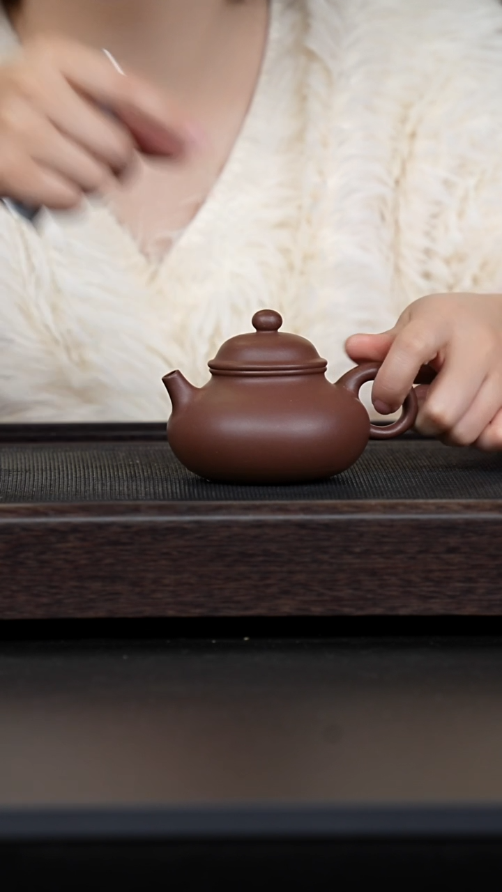【闪购商品】紫砂茶壶五号井底槽青容天