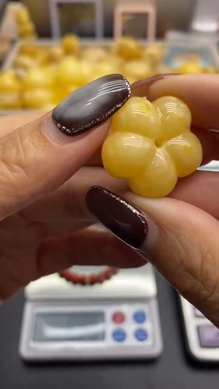 琥珀未镶嵌珠宝奇石2876