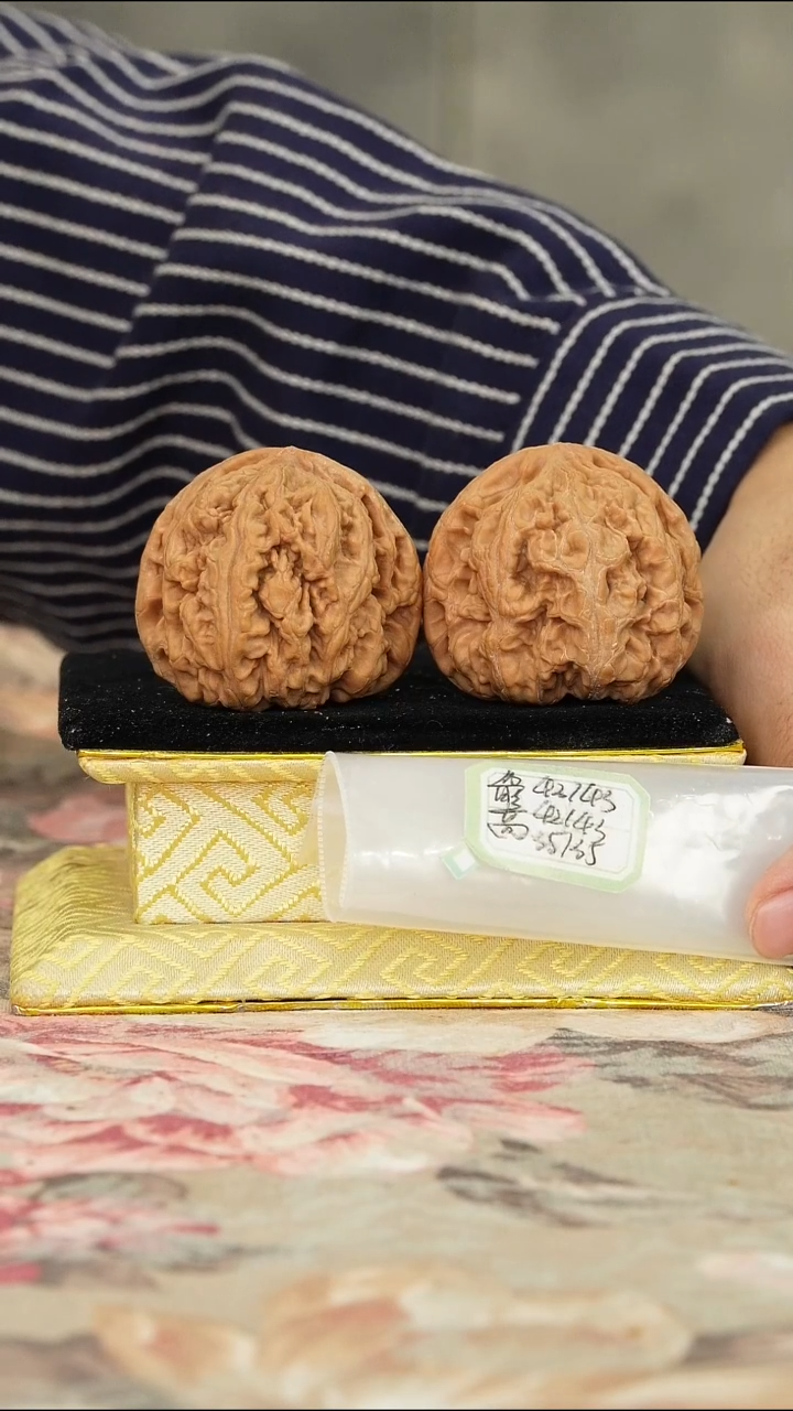 文玩核桃把件非嫁接大粗筋有修