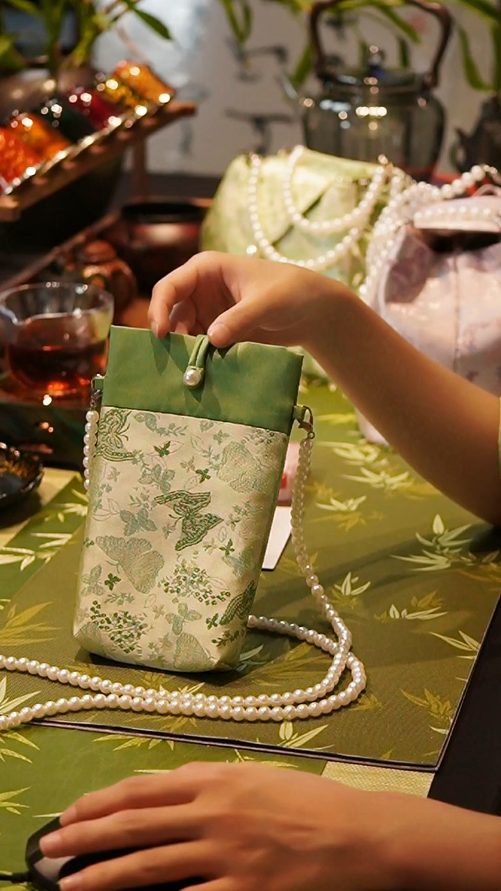 包包包不包包包包包