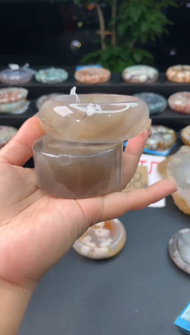 【闪购商品】石英质玉手镯未镶嵌赠送镯心（圈口63