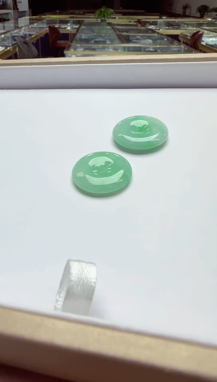 颈饰未镶嵌翡翠多样性发其一