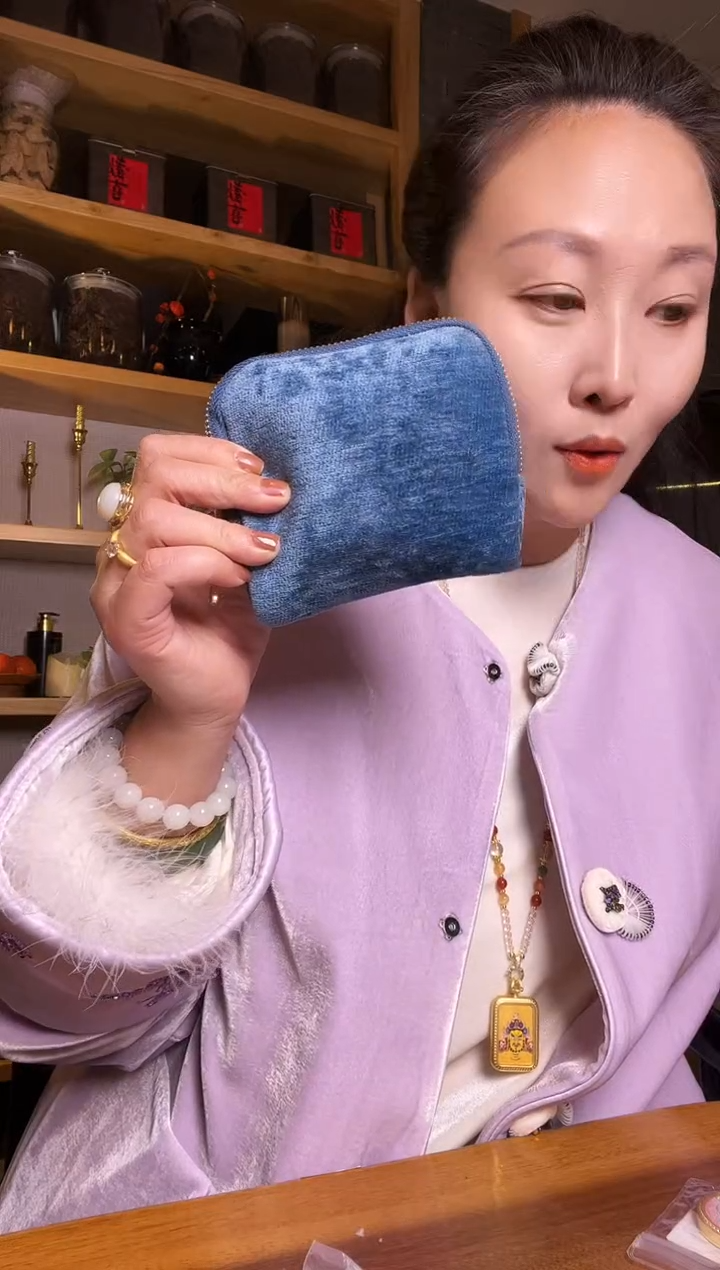 饰品包1个-----------------