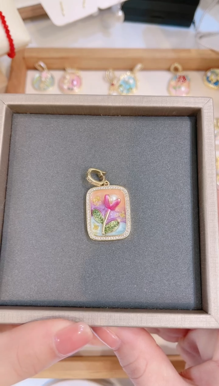 【闪购商品】淡水珍珠颈饰合金吊坠