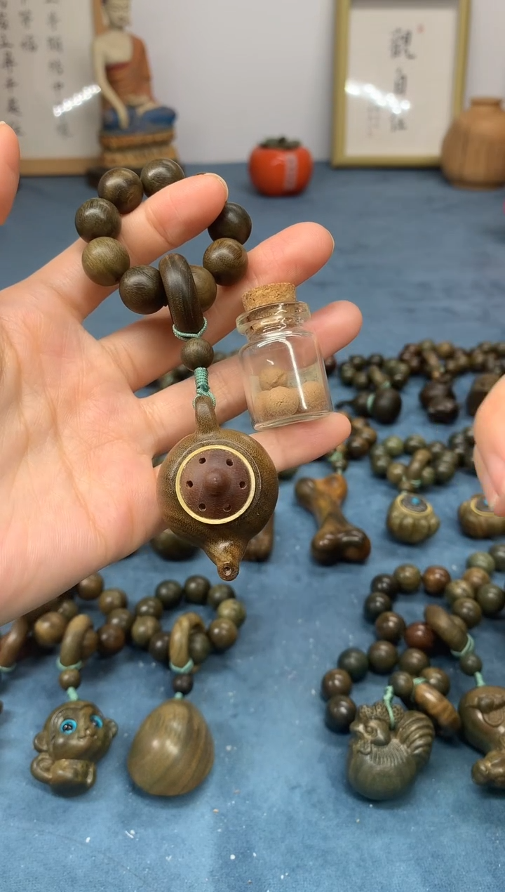 【闪购商品】维腊木（绿檀）把件把把壶香囊 送1瓶香丸