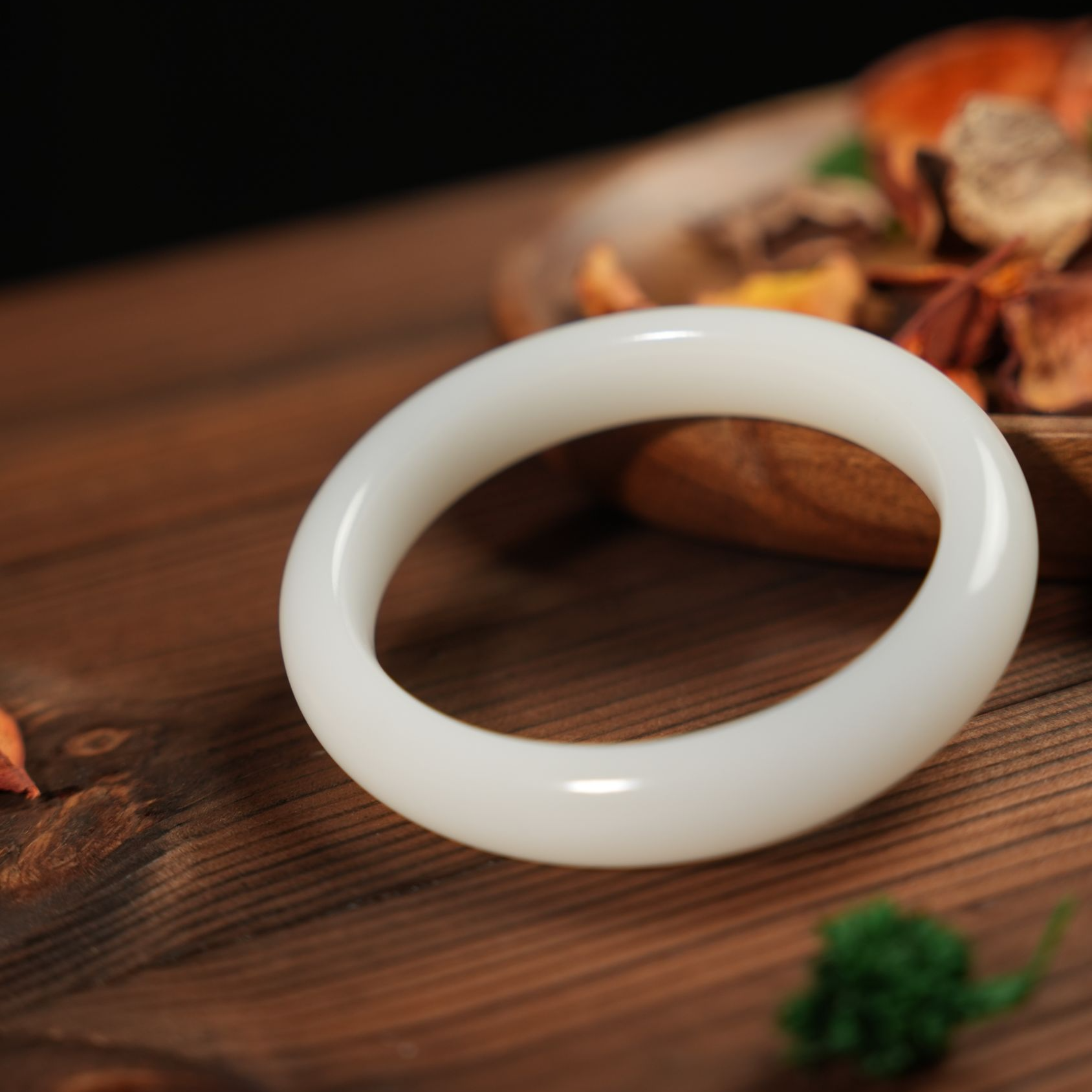 盛石「皓月」新疆和田玉黑山料贵妃镯52-59圈口气质传承椭圆贵妃条