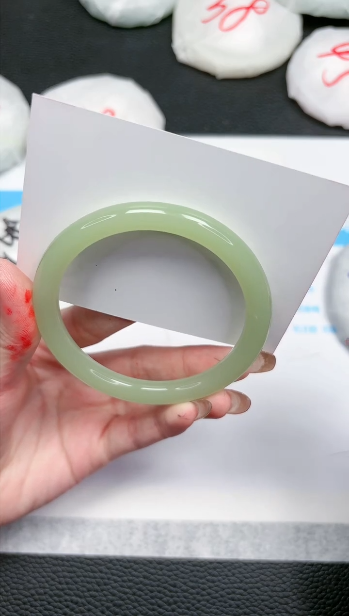 【闪购商品】石英质玉手镯未镶嵌537-58.3