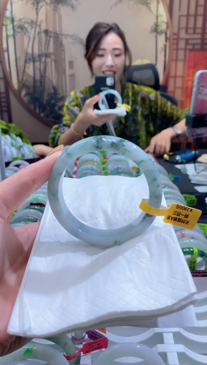 未镶嵌手镯翡翠000083347
