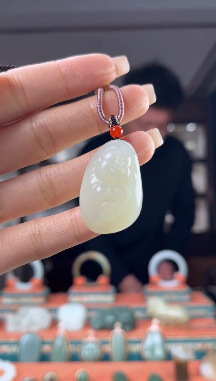 颈饰未镶嵌和田玉1