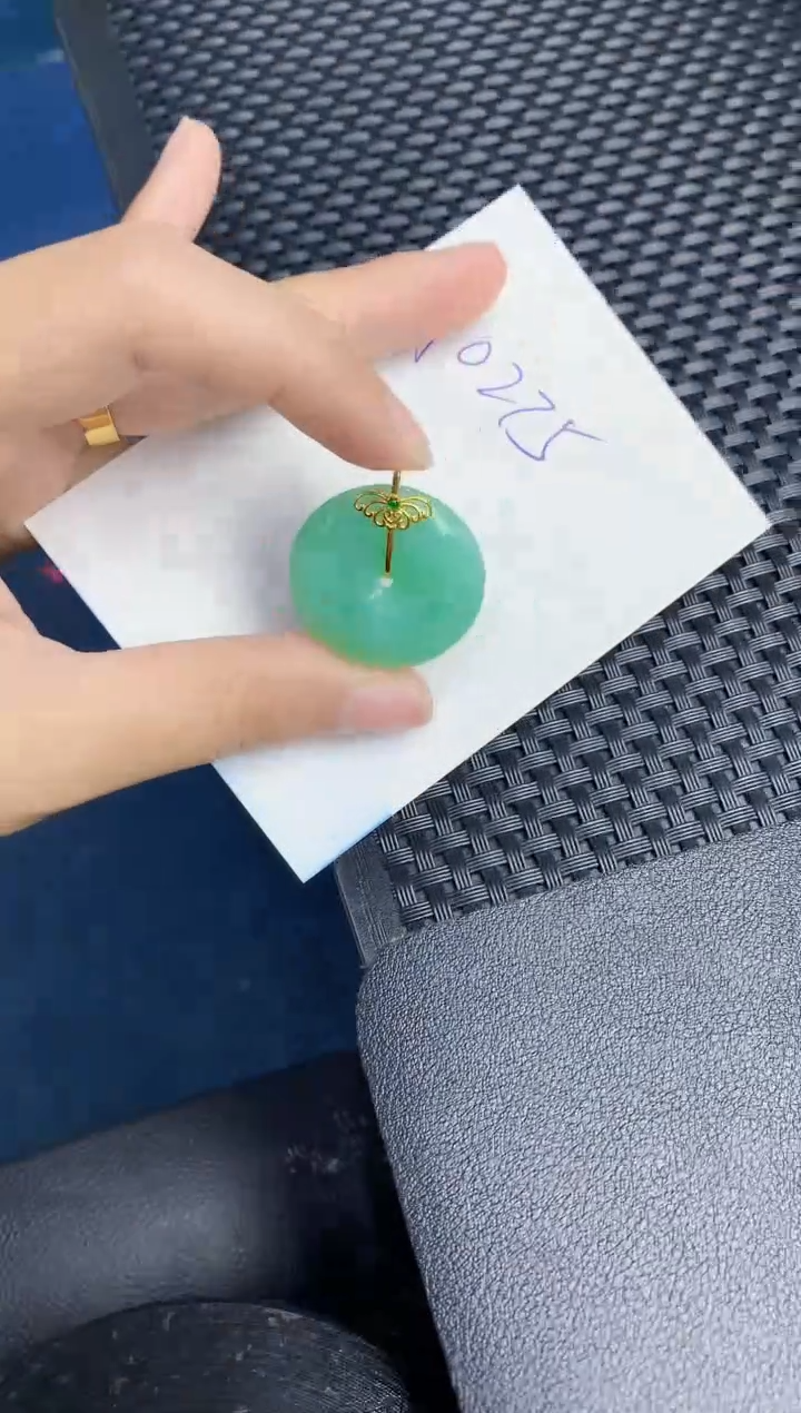 【闪购商品】翡翠颈饰18K金镶嵌000000000