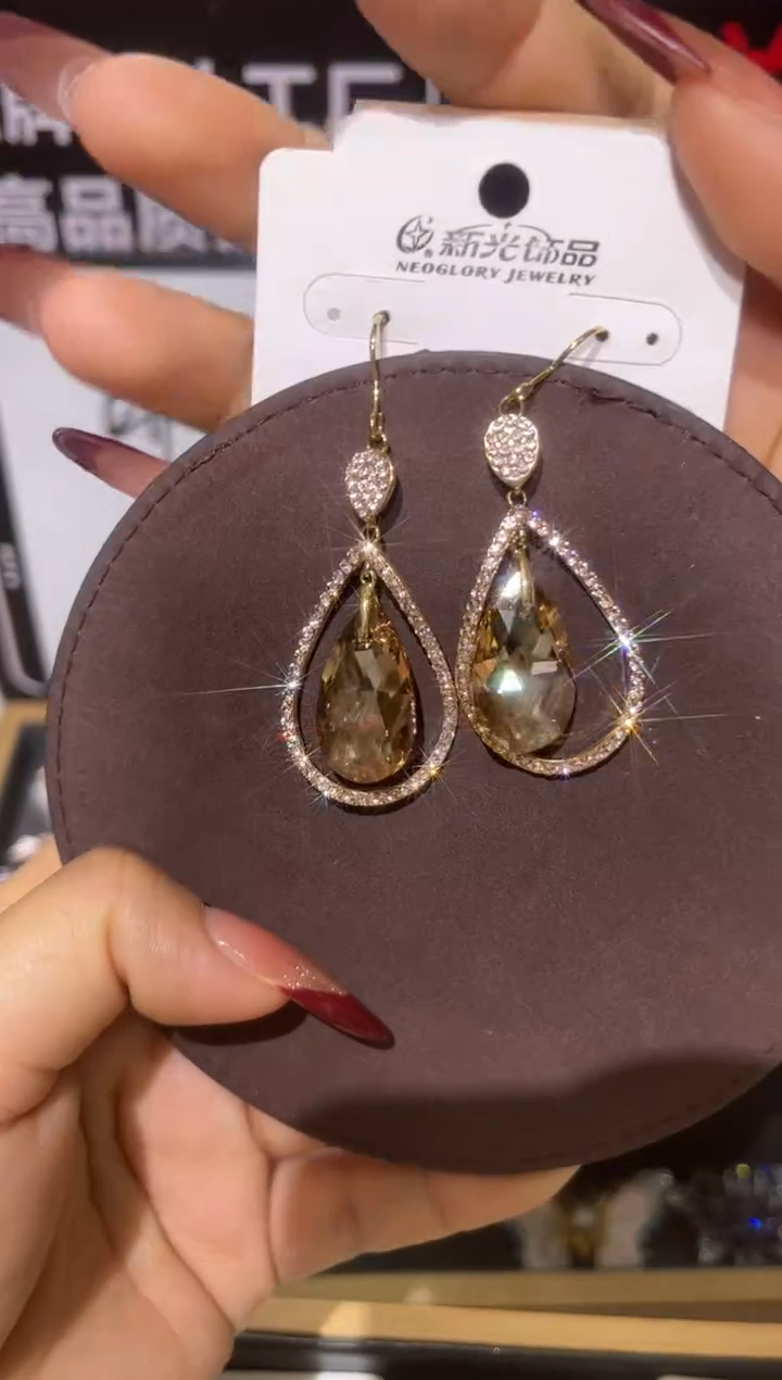 无铜合金精品饰界