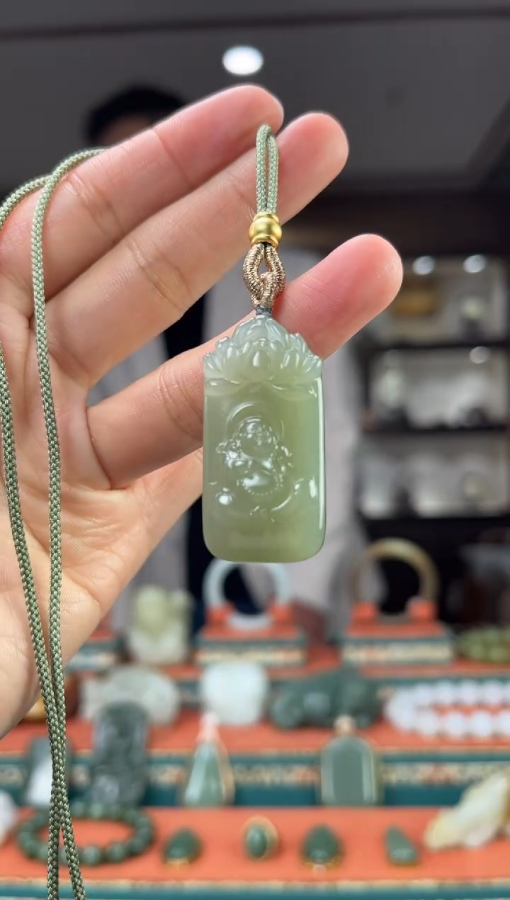 【闪购商品】和田玉颈饰未镶嵌佩佩