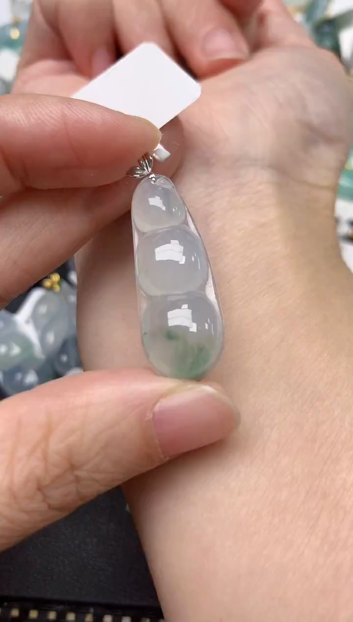 颈饰18K金镶嵌翡翠天然缅甸A货翡翠