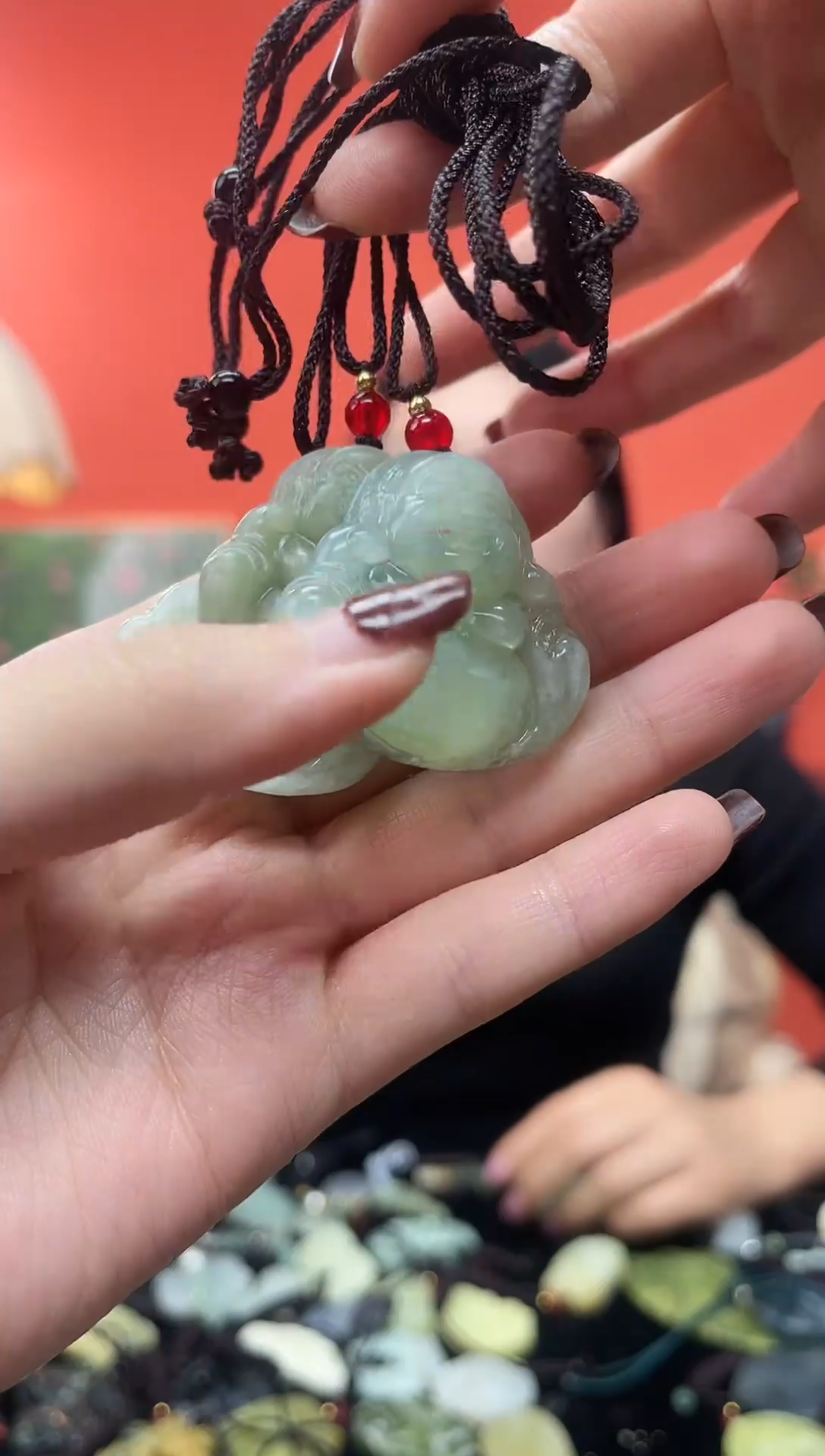 未镶嵌岫玉吊坠.