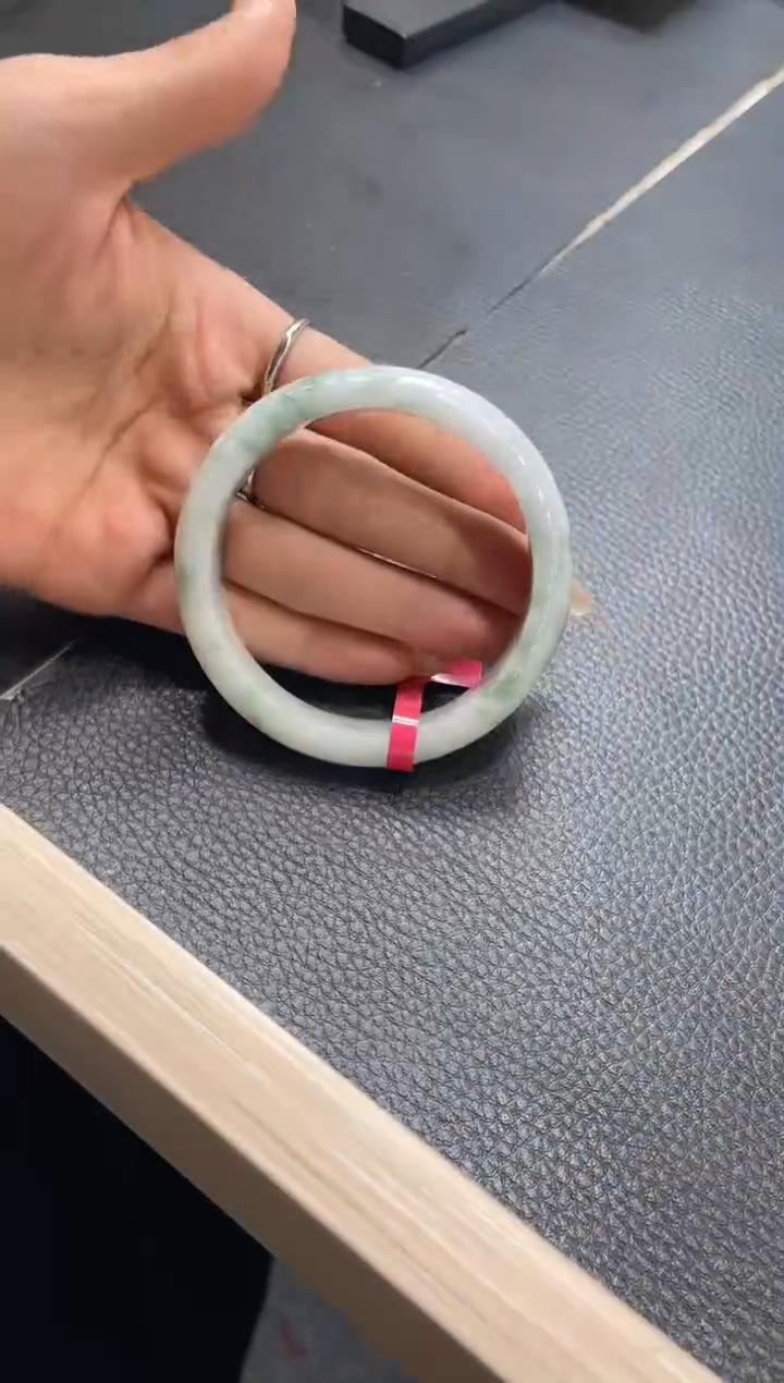 【闪购商品】翡翠手镯未镶嵌手镯