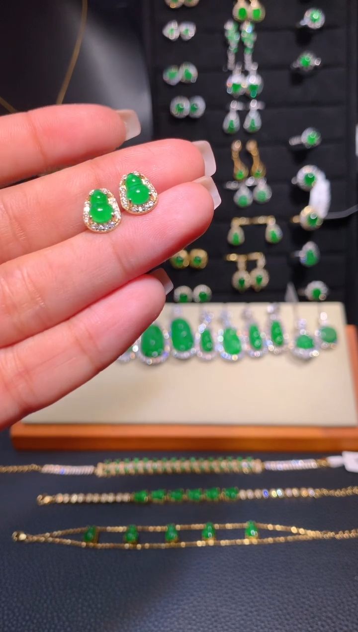 【闪购商品】翡翠耳饰银S925镶嵌耳钉