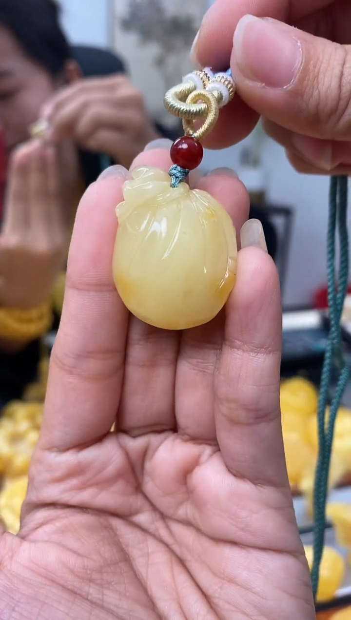 【闪购商品】琥珀裸石未镶嵌天然琥珀蜜蜡钱袋