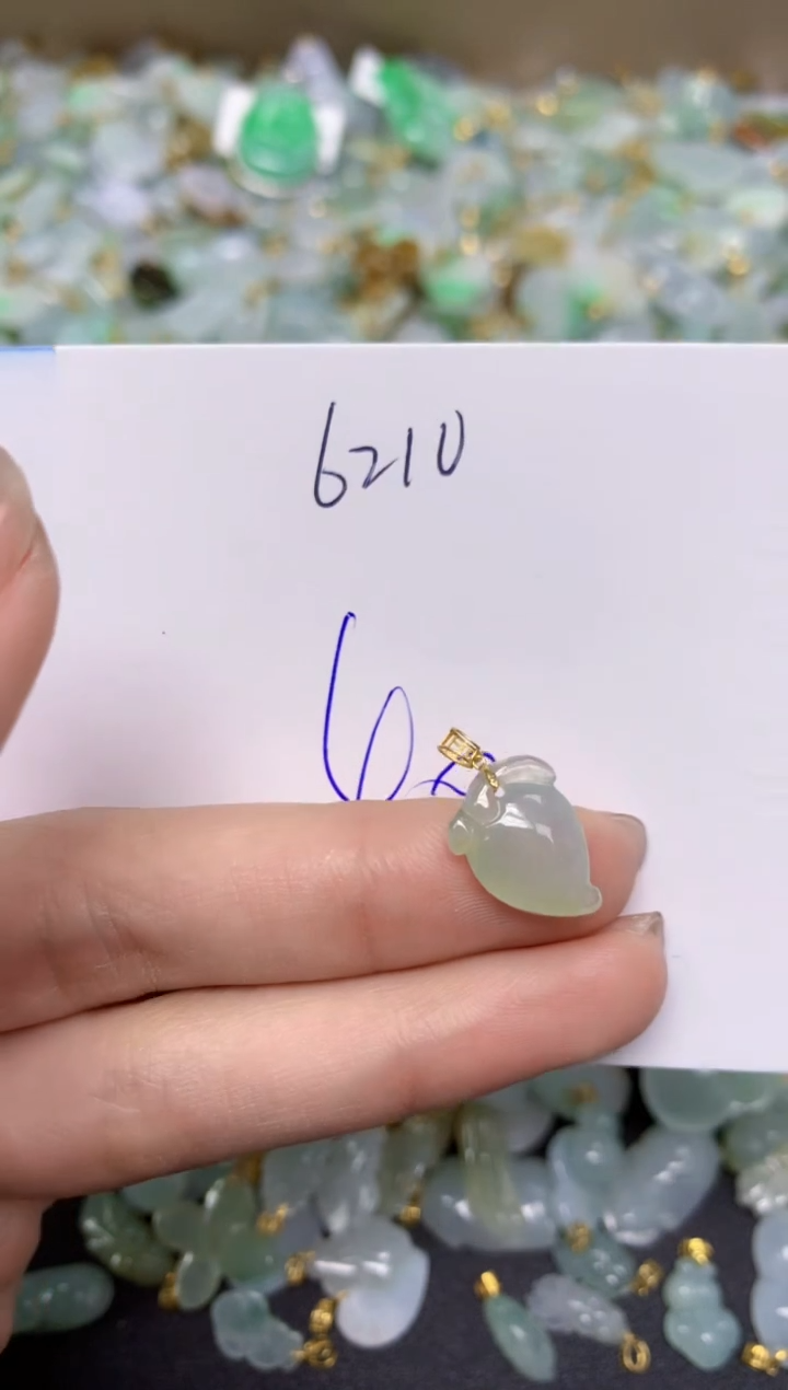 【闪购商品】翡翠颈饰18K金镶嵌天然翡翠A货